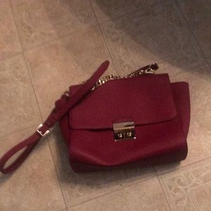 Michael Kors bag no rips or tears like new